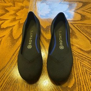 Rothys Black size 8 Round Toe